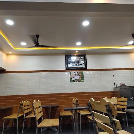 Shri Vasant Lodge Hubli Bagian luar foto